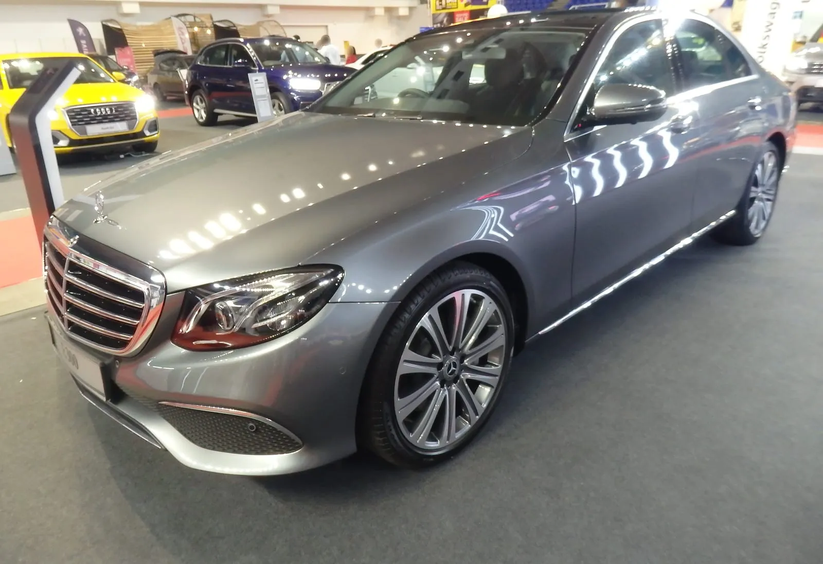 Mercedes-Benz E 300 — 4