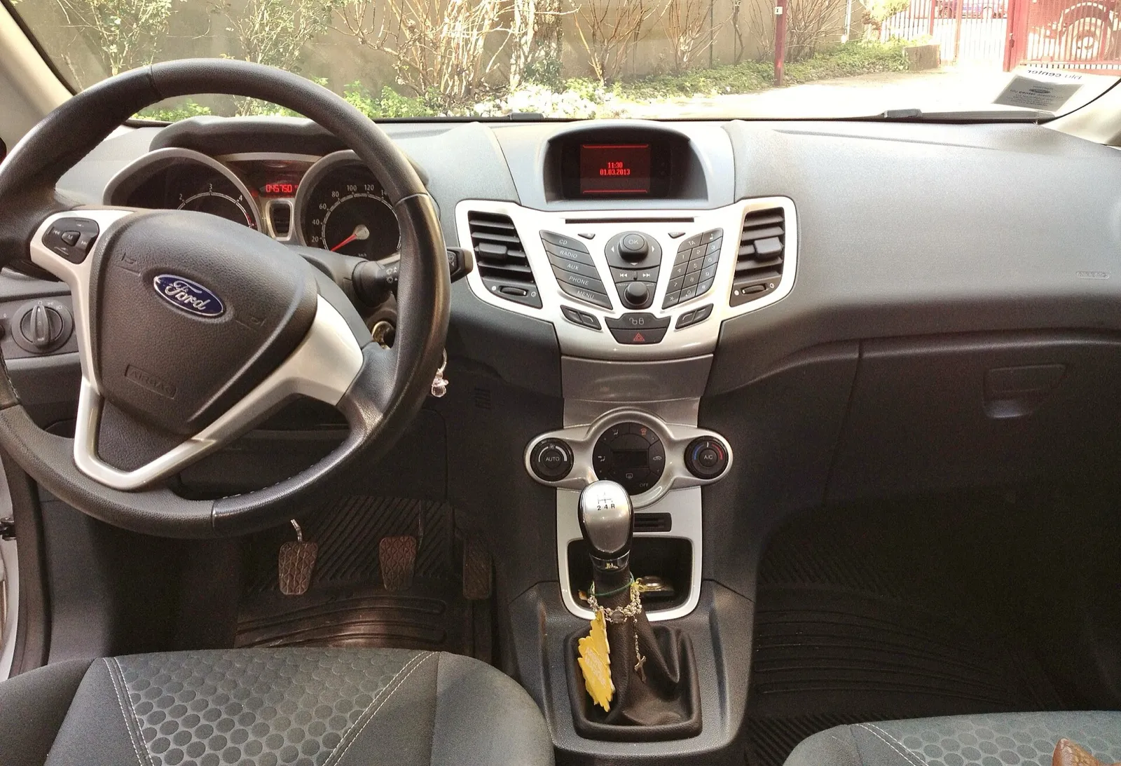 Ford Fiesta S — 4