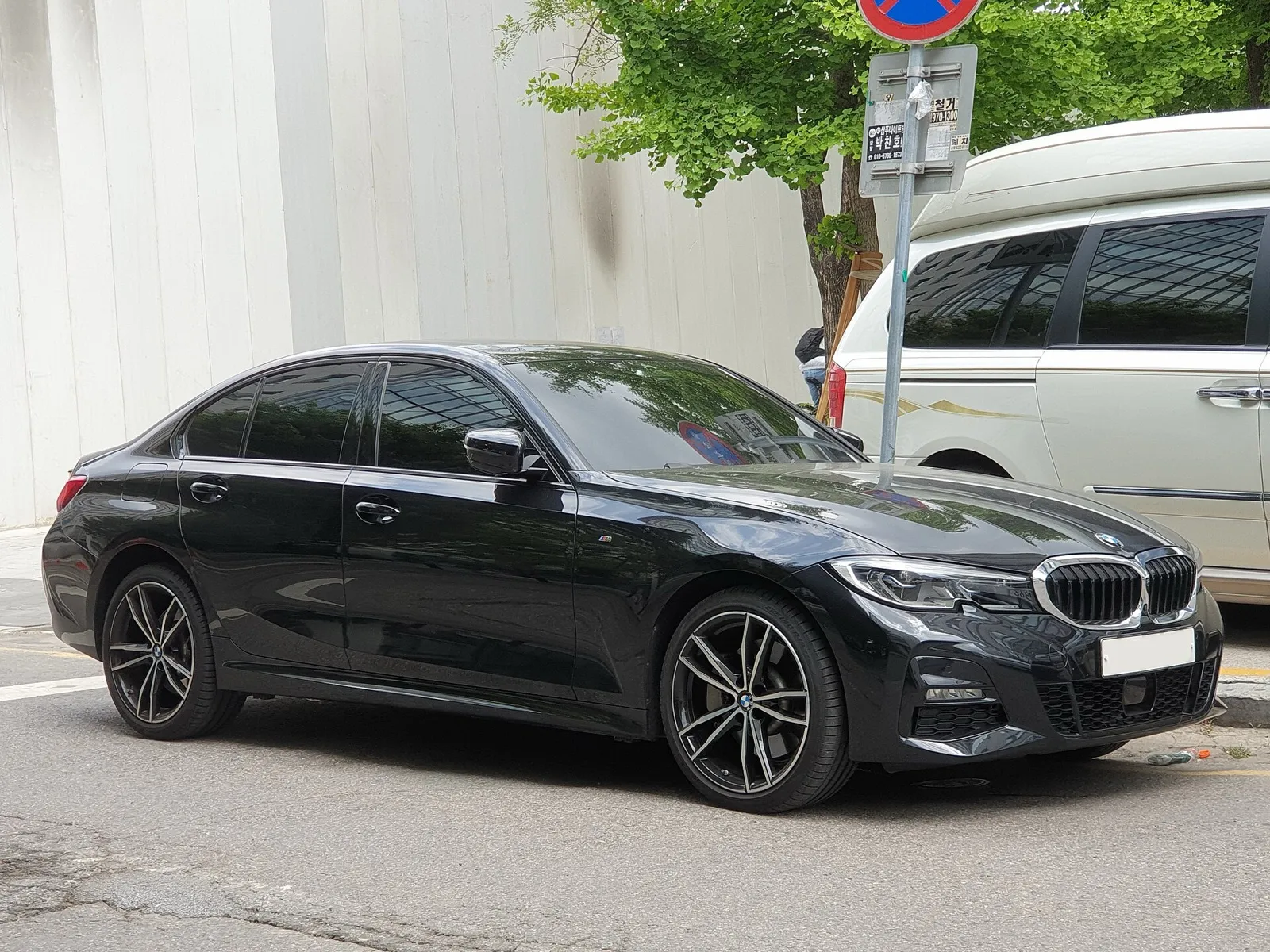 BMW 330e — 5